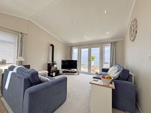 Living- click for photo gallery